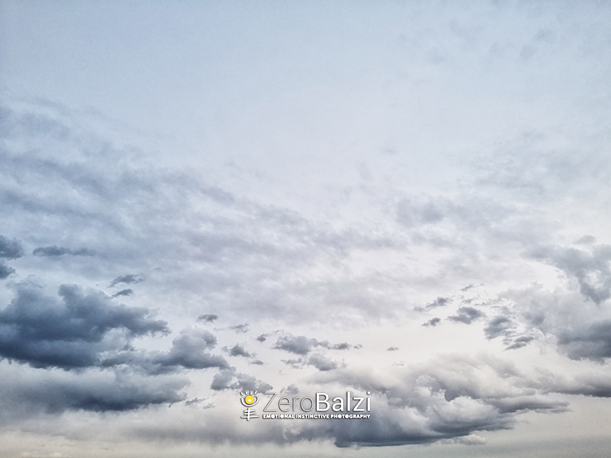 Sfondo del cielo azzurro con nuvole bianche cumulus nuvole bianche